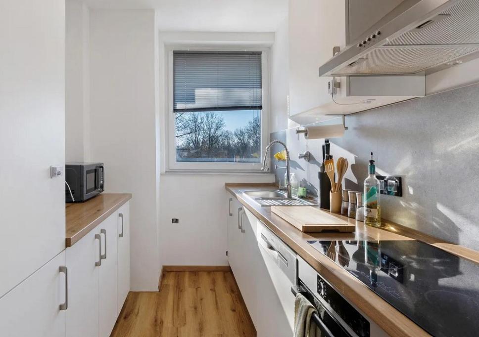 Charmentes Privatzimmer Mit Kueche, Naturgebiet Düsseldorf Zewnętrze zdjęcie