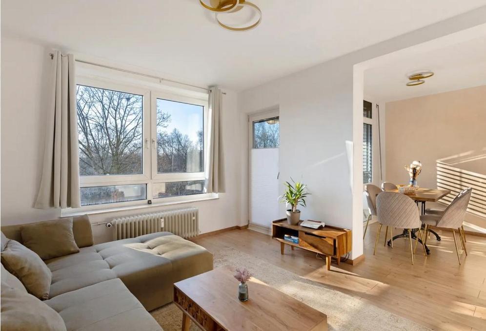 Charmentes Privatzimmer Mit Kueche, Naturgebiet Düsseldorf Zewnętrze zdjęcie
