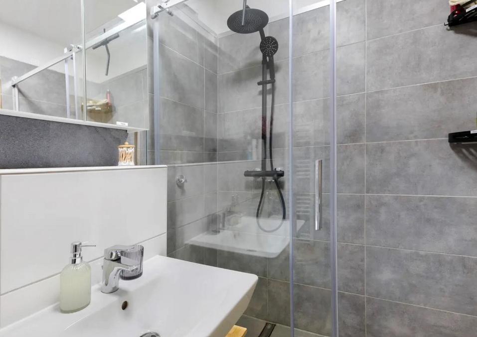 Charmentes Privatzimmer Mit Kueche, Naturgebiet Düsseldorf Zewnętrze zdjęcie